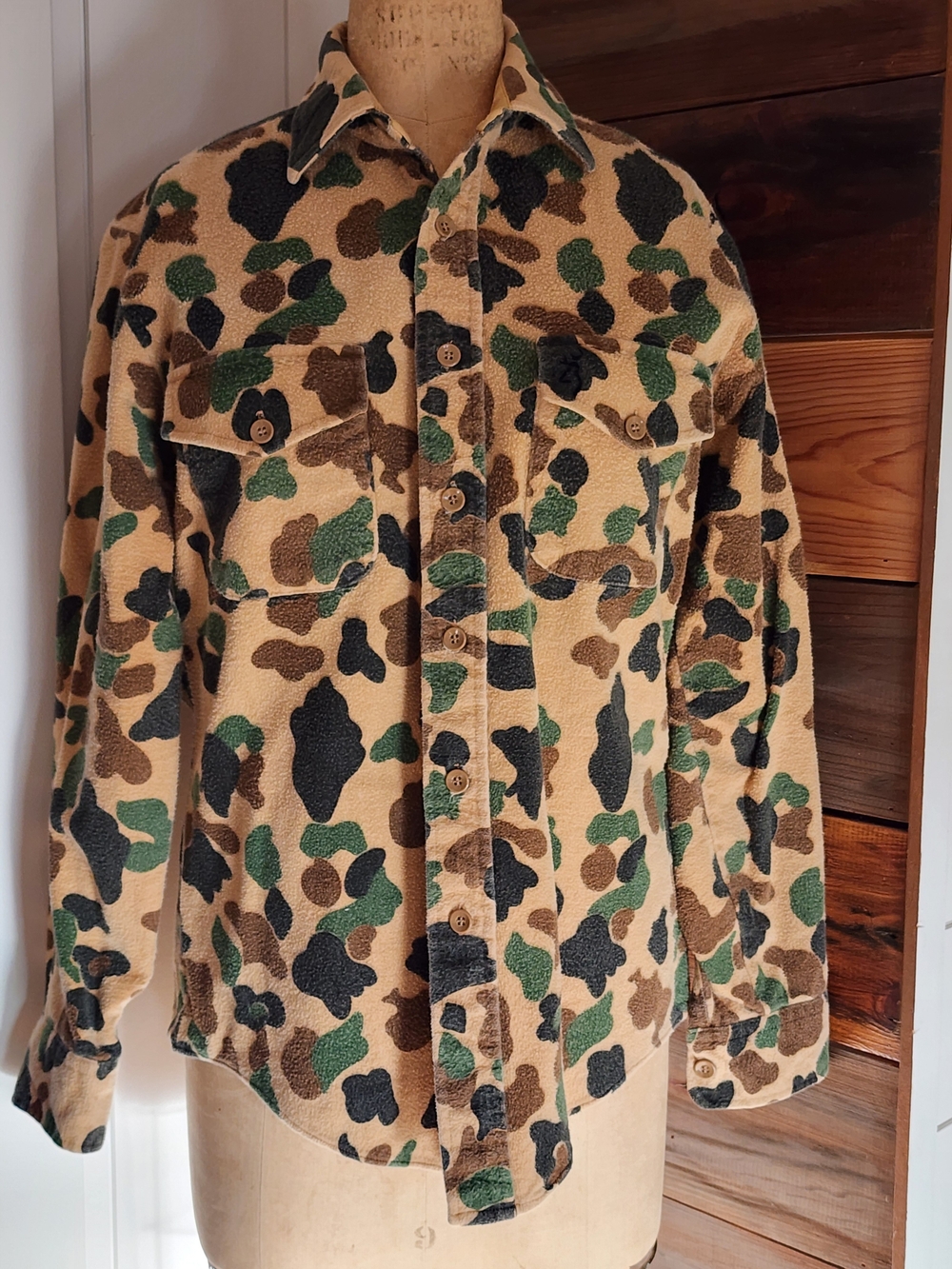 Vintage Browning Tan Green Brown Black Camouflage Sherpa Shirt